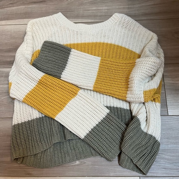 Moon & Madison Striped Knit Sweater - Picture 3 of 5